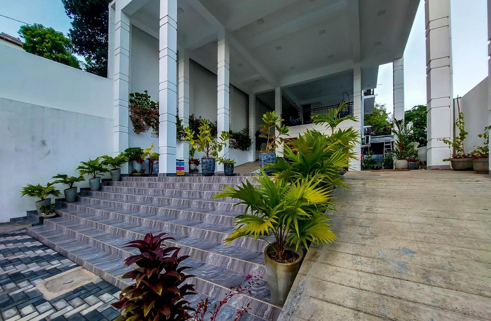 Zodiak Hotel Tangalle Exterior photo